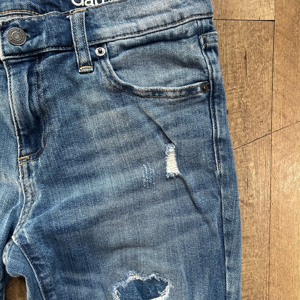GAP Girlfriend Jeans Size 26 Cropped Distressed Medium Wash Denim - Picture 6 of 16